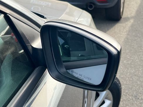 Used 2015 Volkswagen Jetta SE image 16