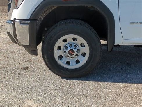 New 2024 GMC Sierra 3500 Pro w/ Convenience Package image 11