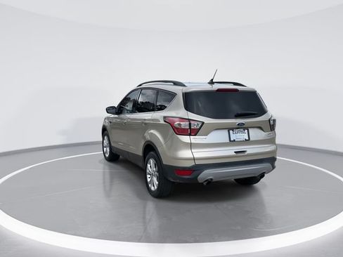 Used 2018 Ford Escape SEL FWD image 5