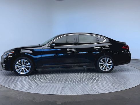 Used 2016 INFINITI Q70 3.7 AWD/4WD image 5