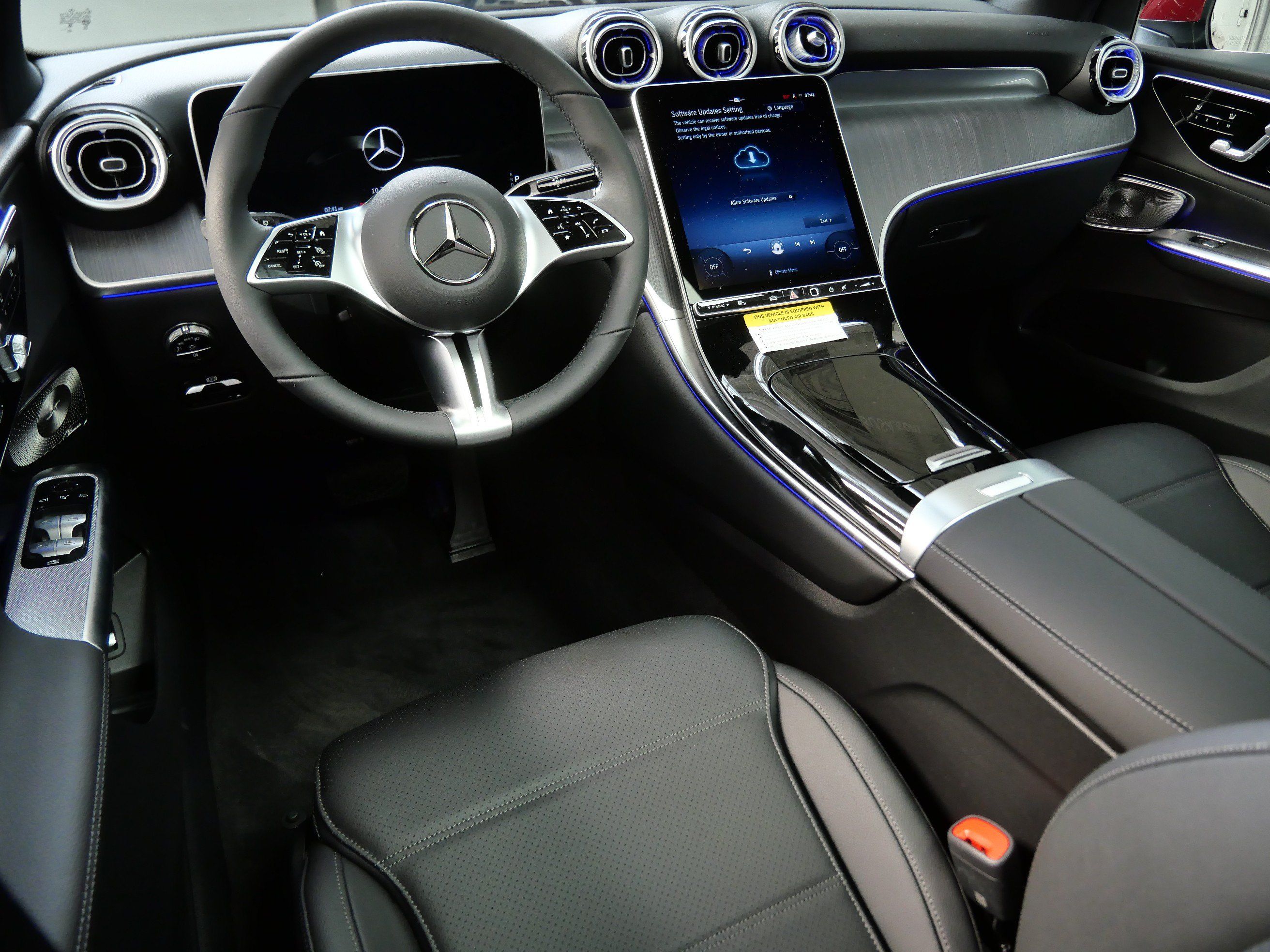 New 2026 Mercedes-Benz GLC 300 4MATIC image 2