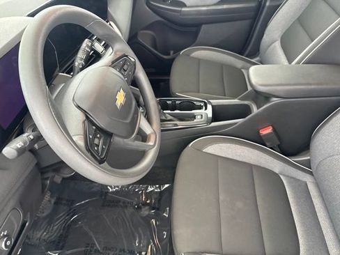 Used 2025 Chevrolet TrailBlazer LT AWD/4WD image 22