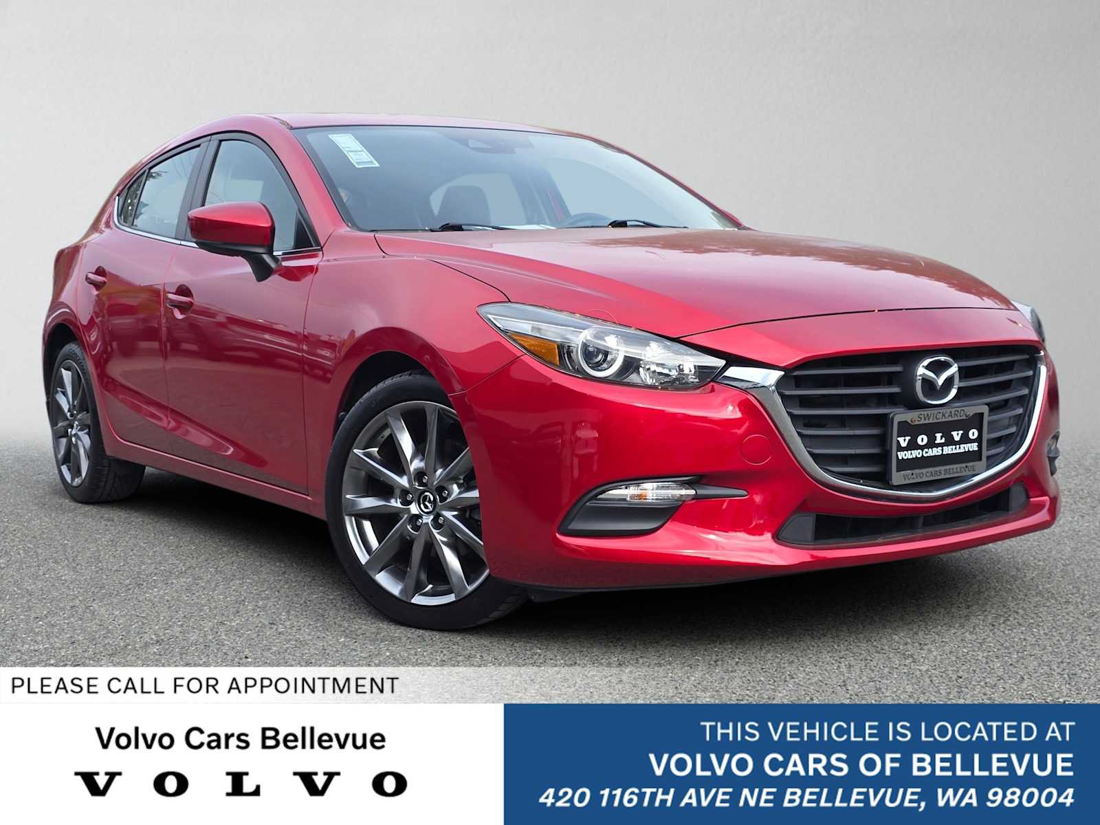 Used 2018 MAZDA MAZDA3 Touring FWD image 1