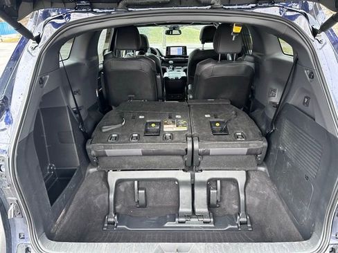 Used 2023 Toyota Sienna XSE w/ XSE Plus Package image 10