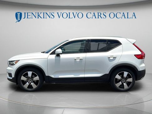 Used 2021 Volvo XC40 T5 Momentum w/ Premium Package AWD/4WD image 6