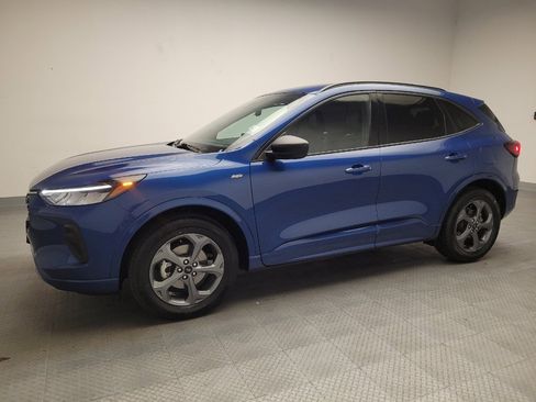 Used 2023 Ford Escape ST-Line image 2
