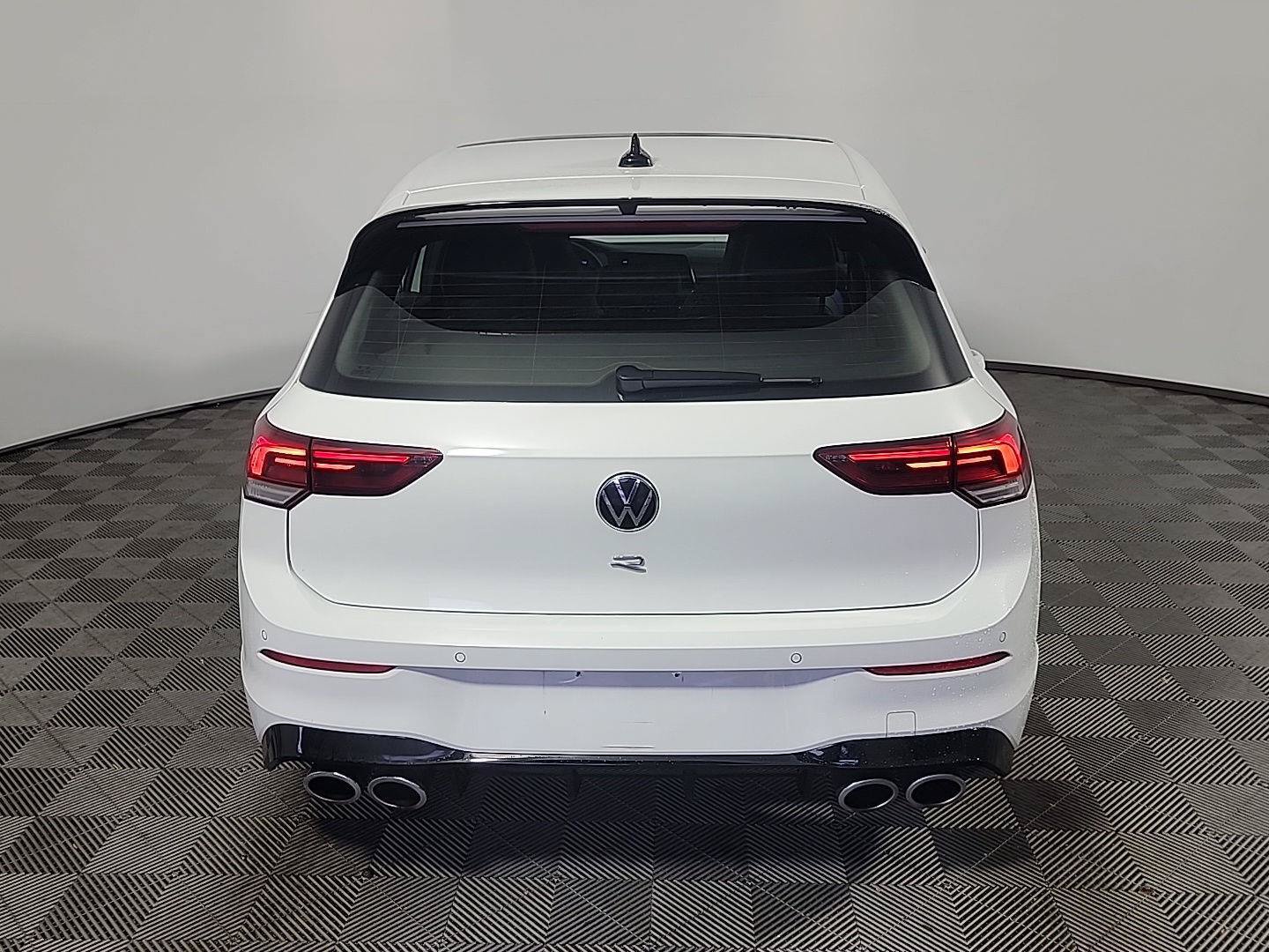 Used 2024 Volkswagen Golf R AWD/4WD image 5