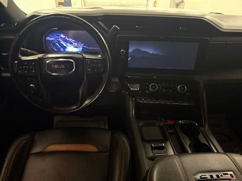 Used 2024 GMC Sierra 2500 AT4 w/ AT4 Preferred Package image 18