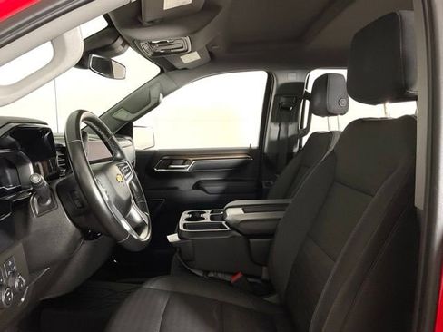 Used 2024 Chevrolet Silverado 1500 LT AWD/4WD image 30