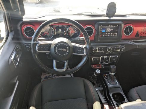 Used 2021 Jeep Gladiator Rubicon w/ Cold Weather Group AWD/4WD image 27