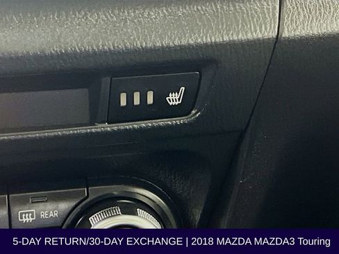 Used 2018 MAZDA MAZDA3 Touring image 27