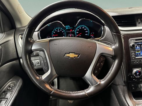 Used 2016 Chevrolet Traverse LT image 15