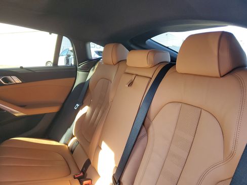 Used 2022 BMW X6 xDrive40i w/ Executive Package image 26