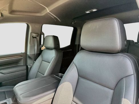 Used 2025 GMC Sierra 1500 SLT RWD image 13