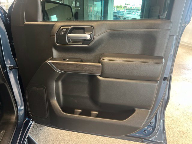 Used 2019 Chevrolet Silverado 1500 LTZ AWD/4WD image 15