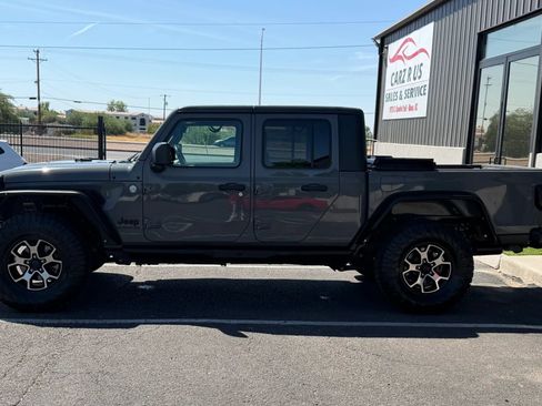 Used 2020 Jeep Gladiator Sport w/ Quick Order Package 24S AWD/4WD image 3