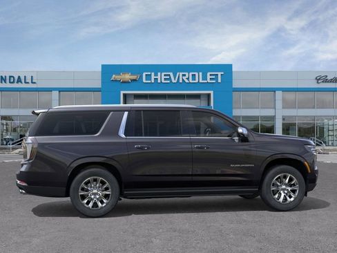 New 2026 Chevrolet Suburban Premier AWD/4WD image 5