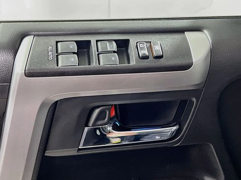 Used 2022 Toyota 4Runner Limited AWD/4WD image 17
