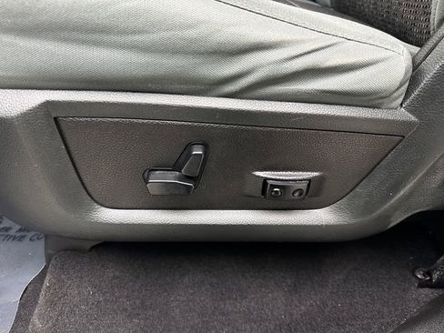 Used 2018 RAM 2500 Lone Star image 33