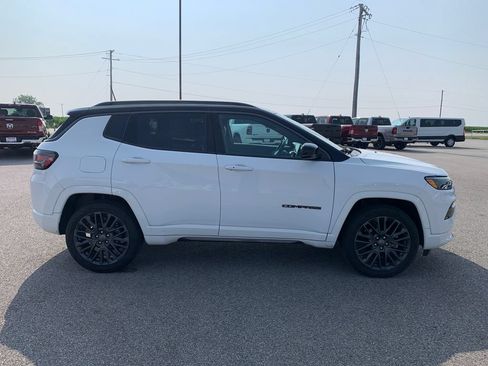 Used 2022 Jeep Compass High Altitude AWD/4WD image 11
