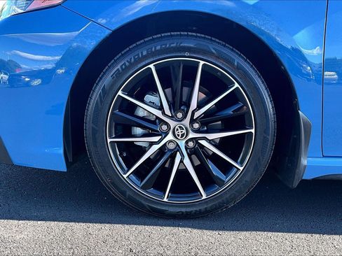 Used 2024 Toyota Camry SE AWD/4WD image 9