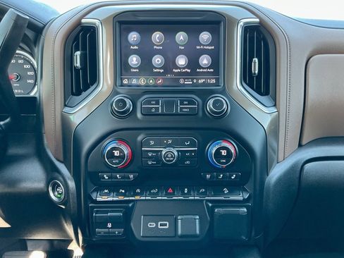 Used 2021 Chevrolet Silverado 1500 High Country w/ Technology Package image 34