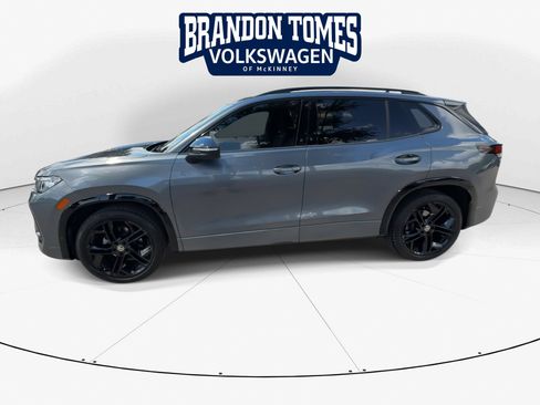 Used 2026 Volkswagen Tiguan SE R-Line FWD image 6