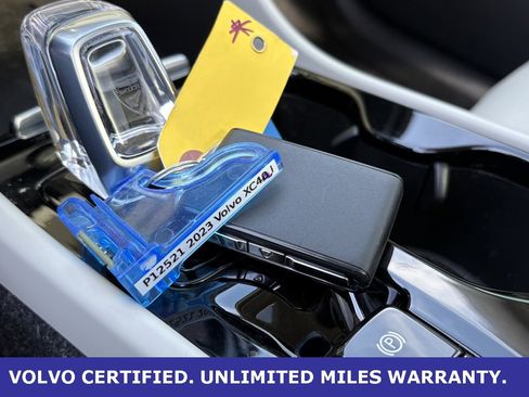 Certified 2023 Volvo XC40 B4 Plus image 36