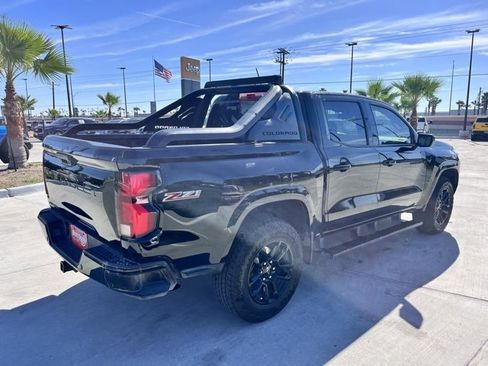 Used 2025 Chevrolet Colorado Z71 w/ Midnight Edition image 6