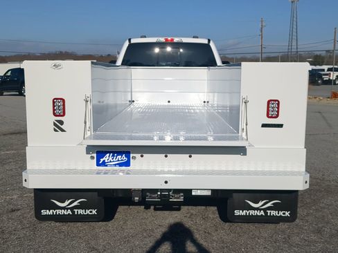 New 2026 Ford F450 XL w/ XL Chrome Package image 11