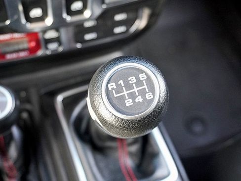 Certified 2022 Jeep Wrangler Rubicon w/ Steel Bumper Group image 31