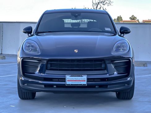 Used 2022 Porsche Macan image 11