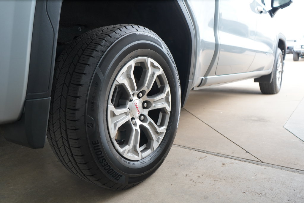 Used 2024 GMC Sierra 1500 SLT RWD image 10