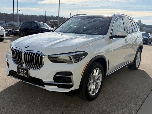 Certified 2022 BMW X5 xDrive40i w/ Premium Package image 8