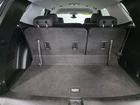 Used 2021 Chevrolet Traverse LS AWD/4WD image 13