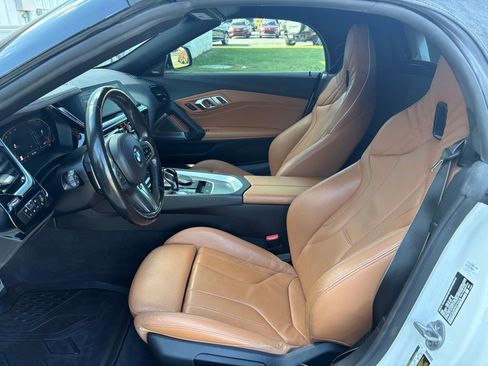 Used 2023 BMW Z4 sDrive30i w/ Premium Package image 13