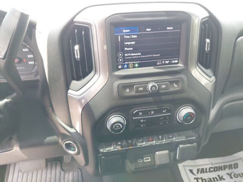 Used 2025 Chevrolet Silverado 1500 Custom w/ Turbomax Blackout Package RWD image 5