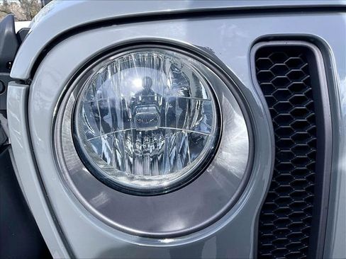 Used 2021 Jeep Wrangler Unlimited Rubicon w/ Dual Top Group AWD/4WD image 30