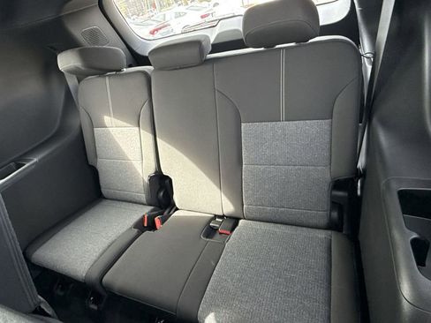 New 2026 GMC Acadia Elevation image 25