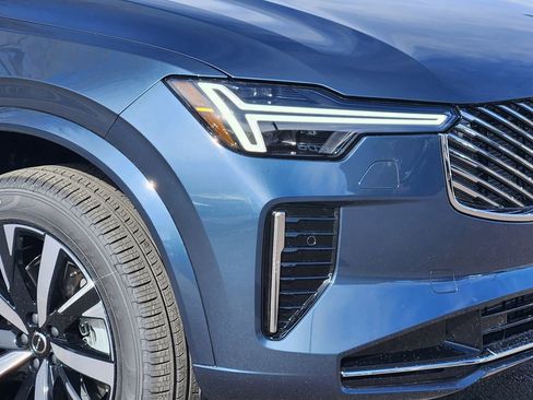 New 2026 Volvo XC90 B6 Core AWD/4WD image 28