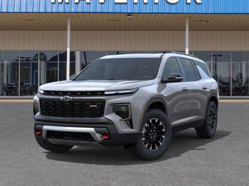 New 2026 Chevrolet Traverse Z71 w/ Enhanced Driving Package AWD/4WD image 6