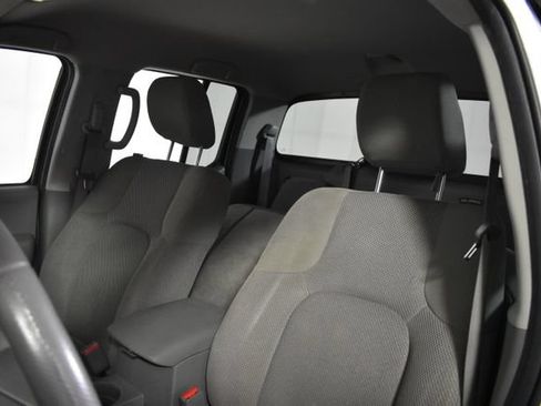 Used 2019 Nissan Frontier SV AWD/4WD image 10