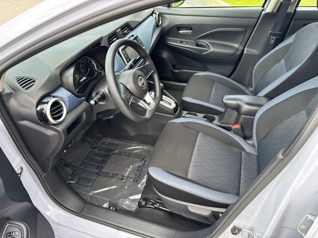 Used 2025 Nissan Versa SV w/ Trunk Package FWD image 44