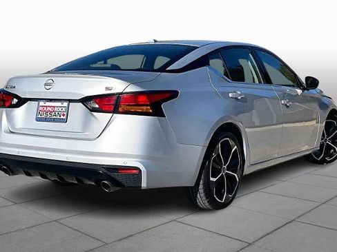 Certified 2023 Nissan Altima 2.5 SR image 12