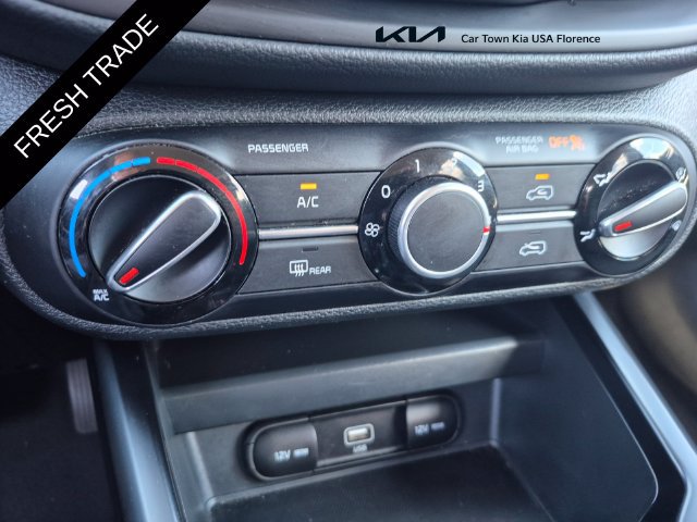 Certified 2022 Kia Soul LX w/ Technology Package FWD image 16