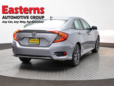 Used 2019 Honda Civic EX image 4