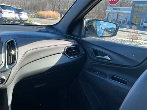 Used 2022 Chevrolet Equinox RS image 24