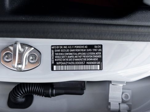 Certified 2025 Porsche Panamera image 38