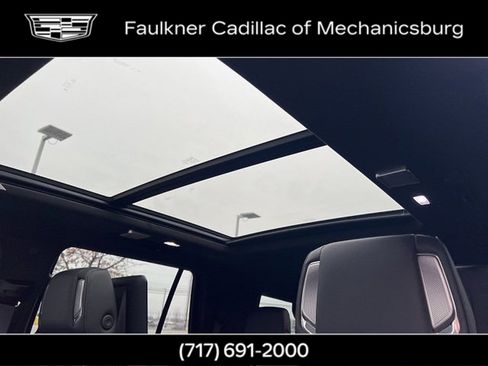 Used 2026 Cadillac Escalade V w/ LPO, ONYX Package image 23