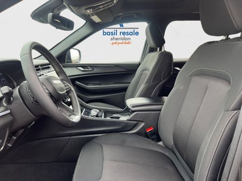 Used 2024 Jeep Grand Cherokee L Laredo w/ Luxury Tech Group I image 10